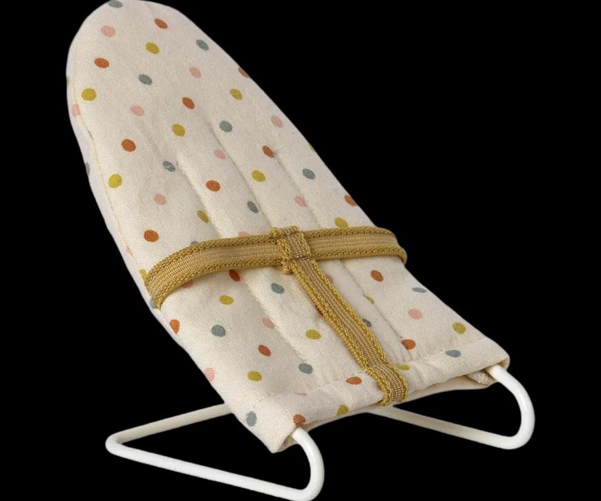 Cheap Babysitter, Micro Micro Furniture