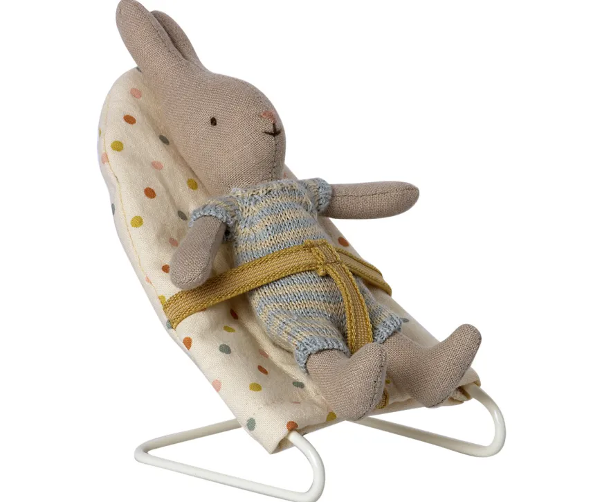 Cheap Babysitter, Micro Micro Furniture