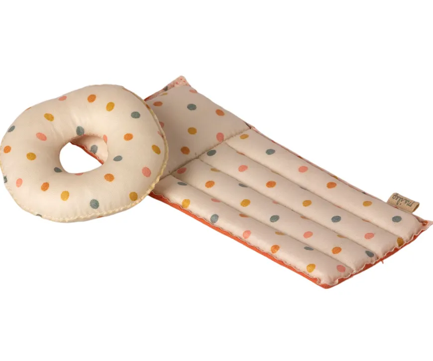 beach_float_mouse__multi_dot_2.webp Cheap Beach Float, Mouse - Multi Dot Beach