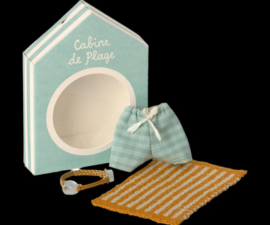 Fashion Beach Set For Big Brother Beach