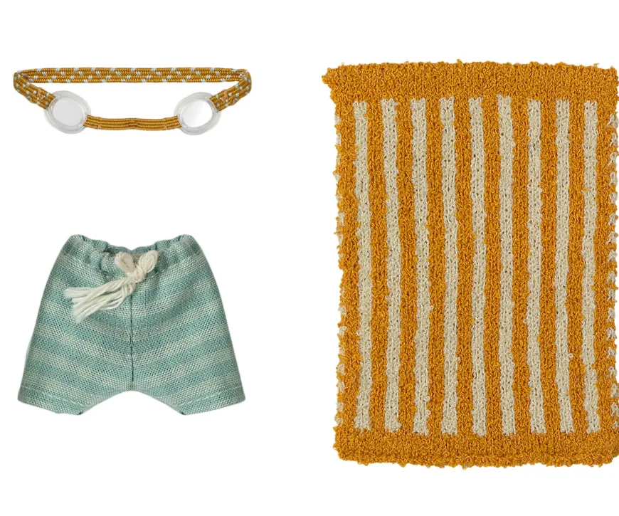 Fashion Beach Set For Big Brother Beach