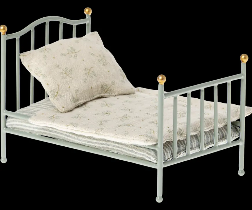 Discount Vintage Bed, Mouse - Mint Castle Furniture