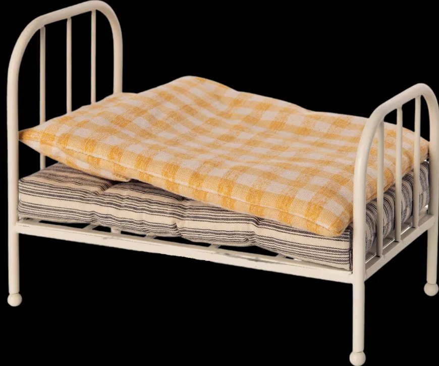 Cheap Vintage Bed, Teddy Junior Dollhouse Furniture